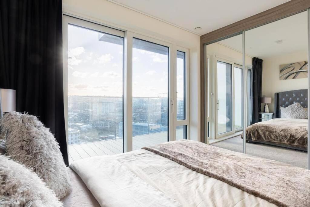 Luxury River Side Penthouse Appartamento Londra